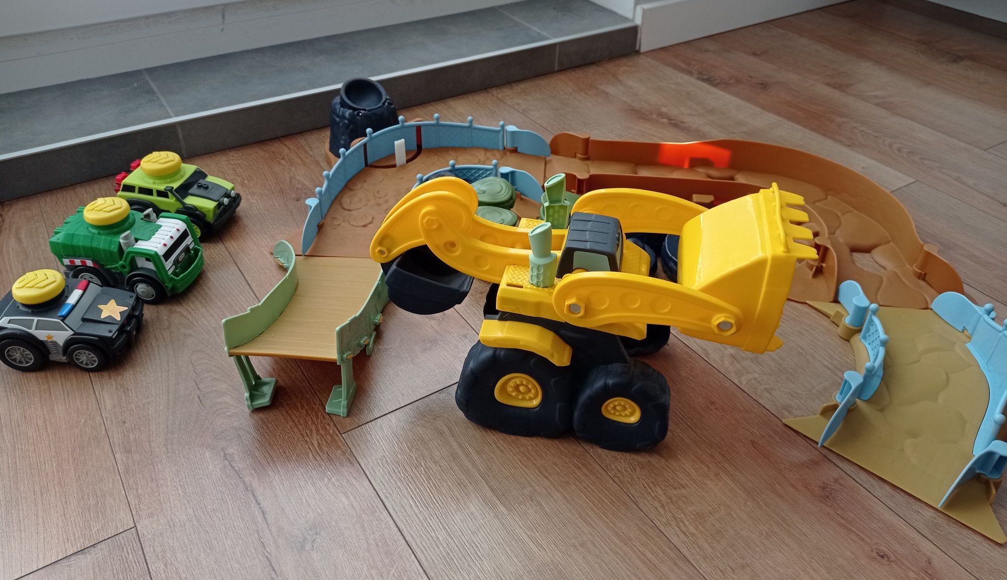 Little Tikes Slammin Racers - auta - pomysł na prezent