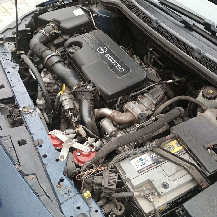 Опель Астра 2012 1.7д