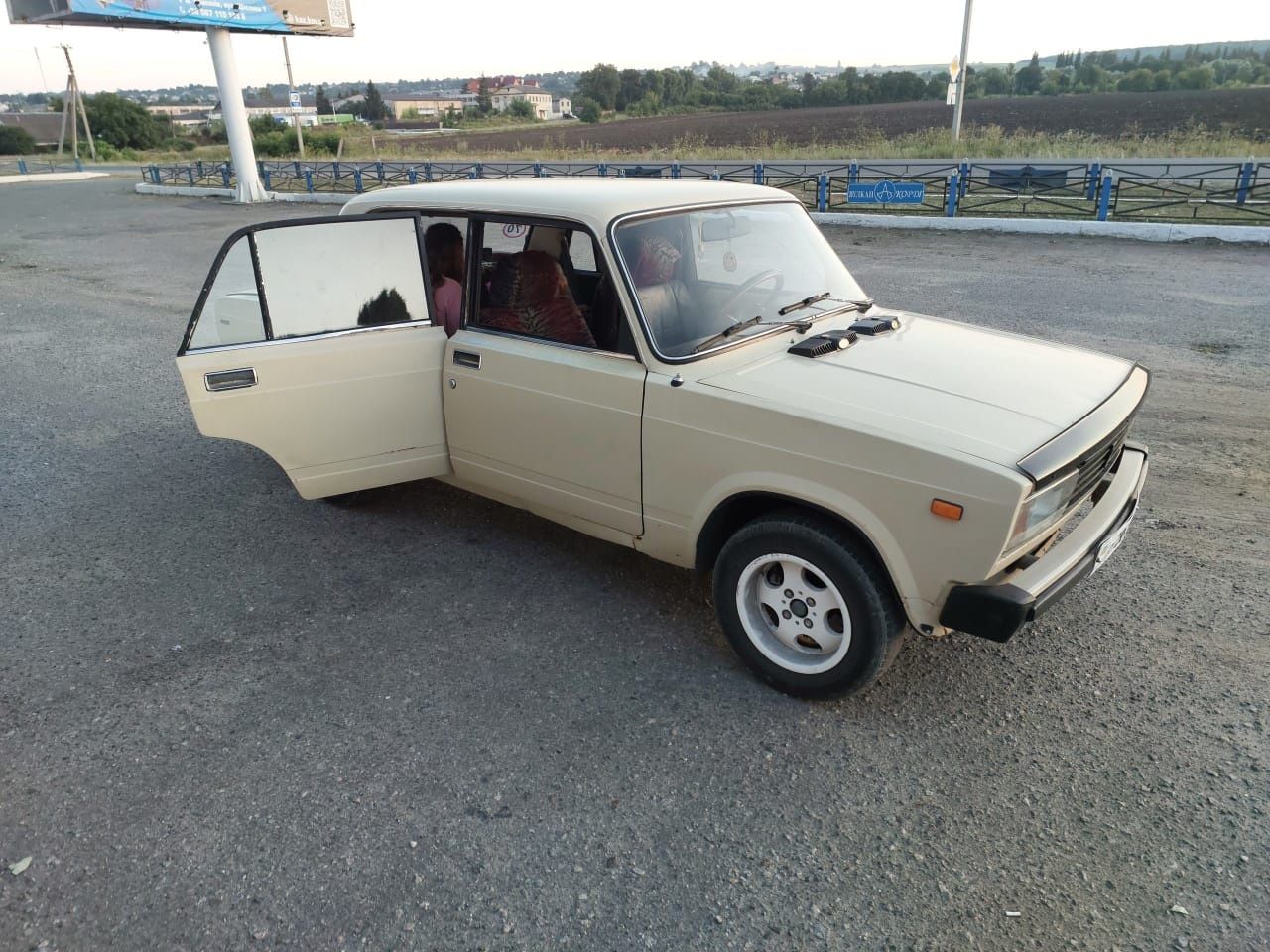 ВАЗ 2105 автомобіль 1988