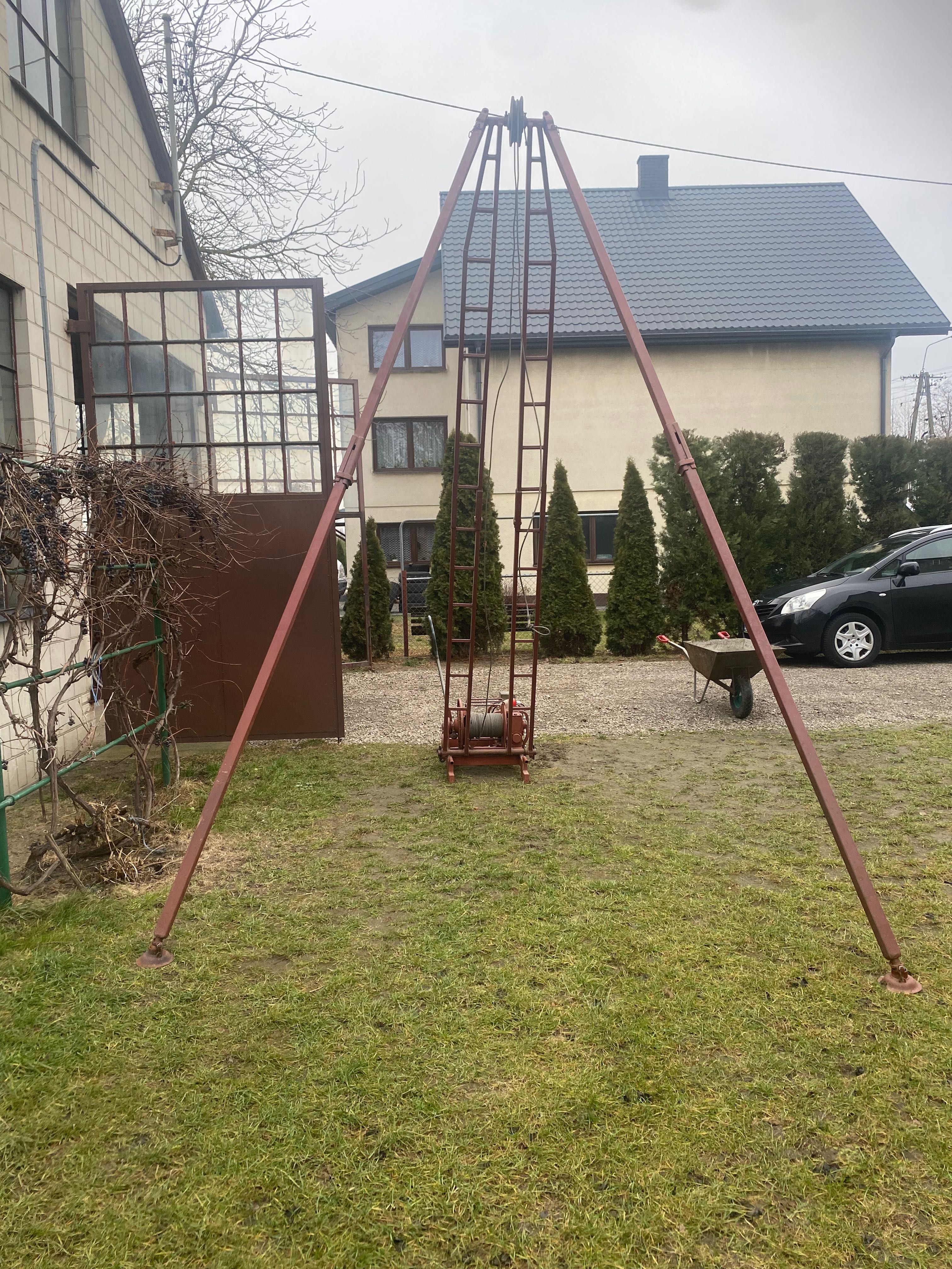 Wyciągarka do studni, trójnóg
