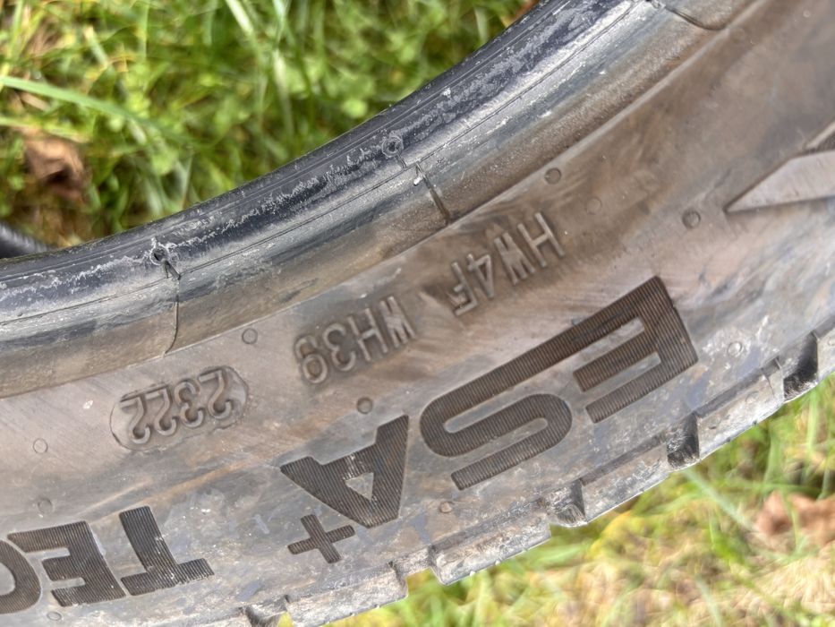 Opony zimowe 225/45 18