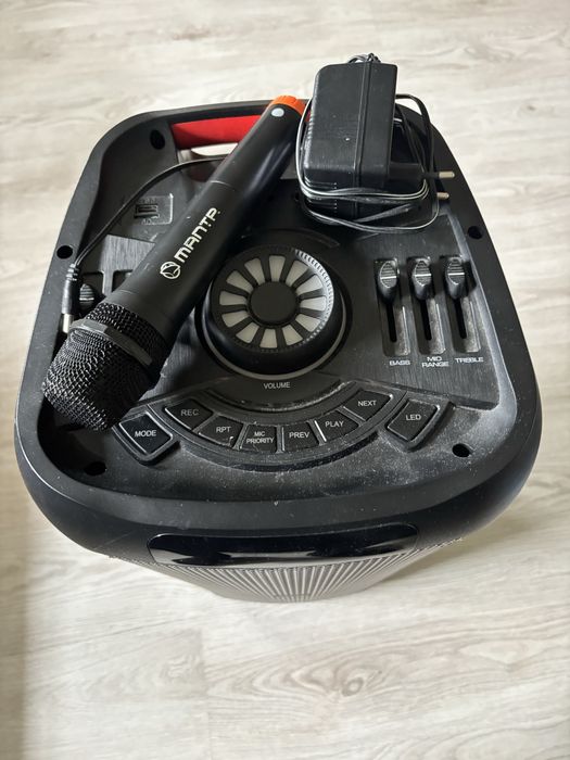 Głosnik MANTA mikrofon pilot