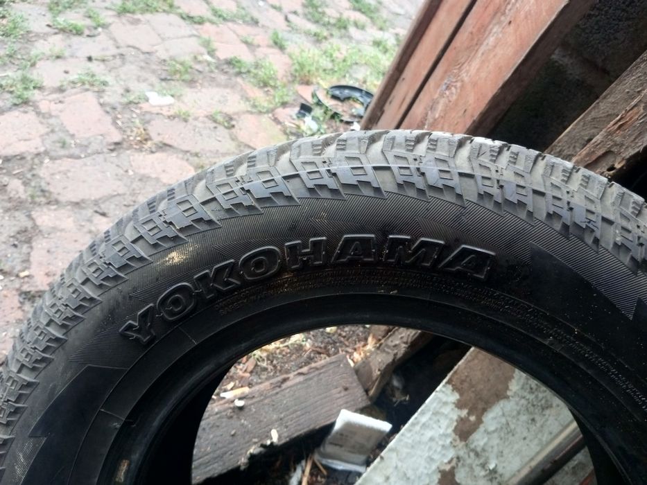 215.70.16 Yokohama AT