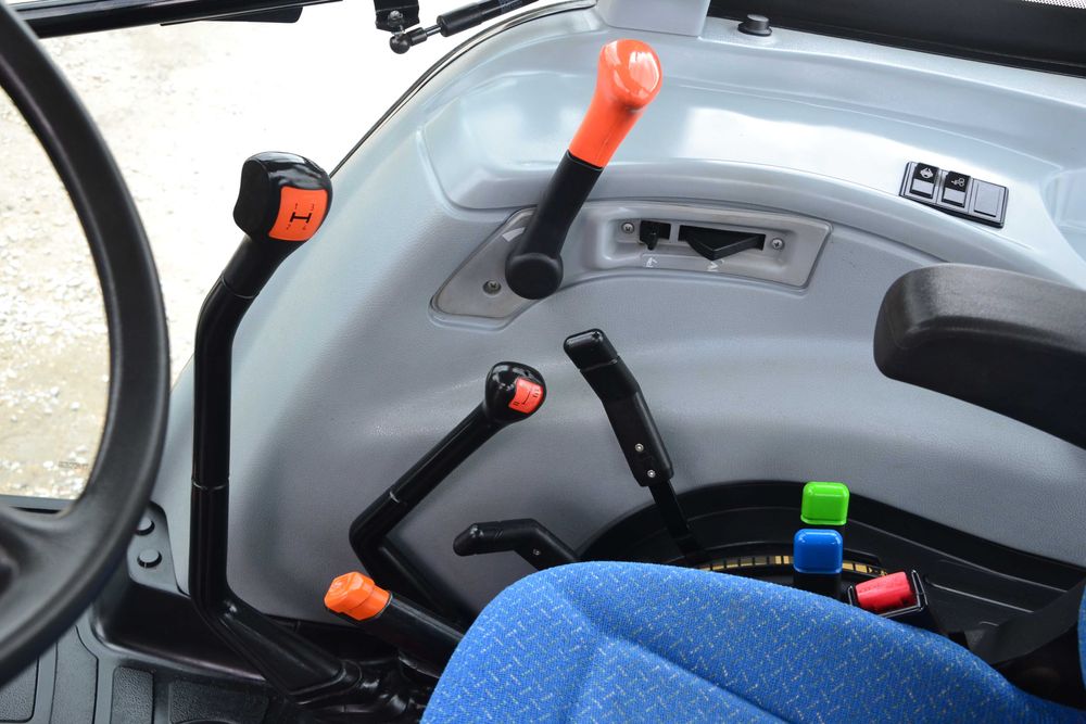 New Holland T5040 , 2013r , 1420Mth, jak nowy , oryginał