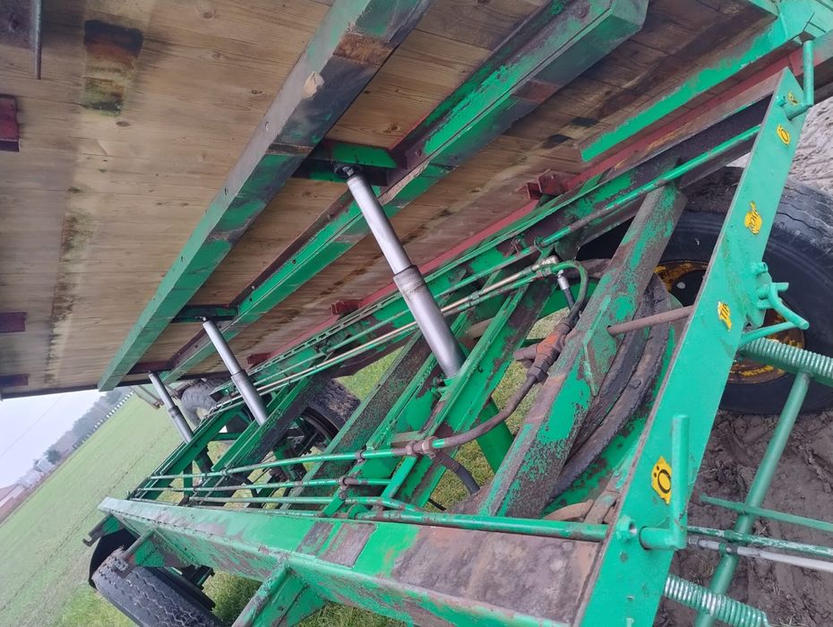 Przyczepa wywrotka ładna