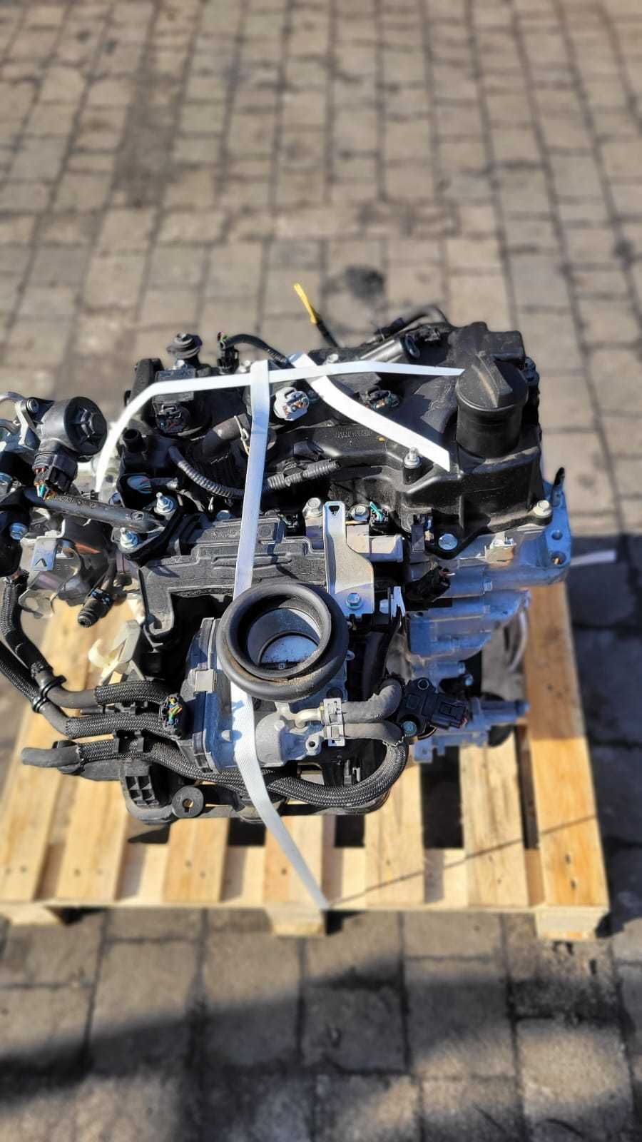 SILNIK KOMPLETNY TOYOTA peugeot citroen  1.0 VVT-I  1KR-y52   1Kr-b52