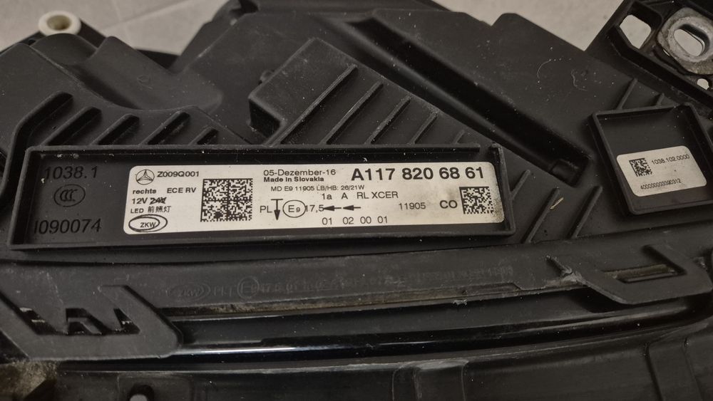 Lampa przednia Prawa MERCEDES A117 CLA lift full led