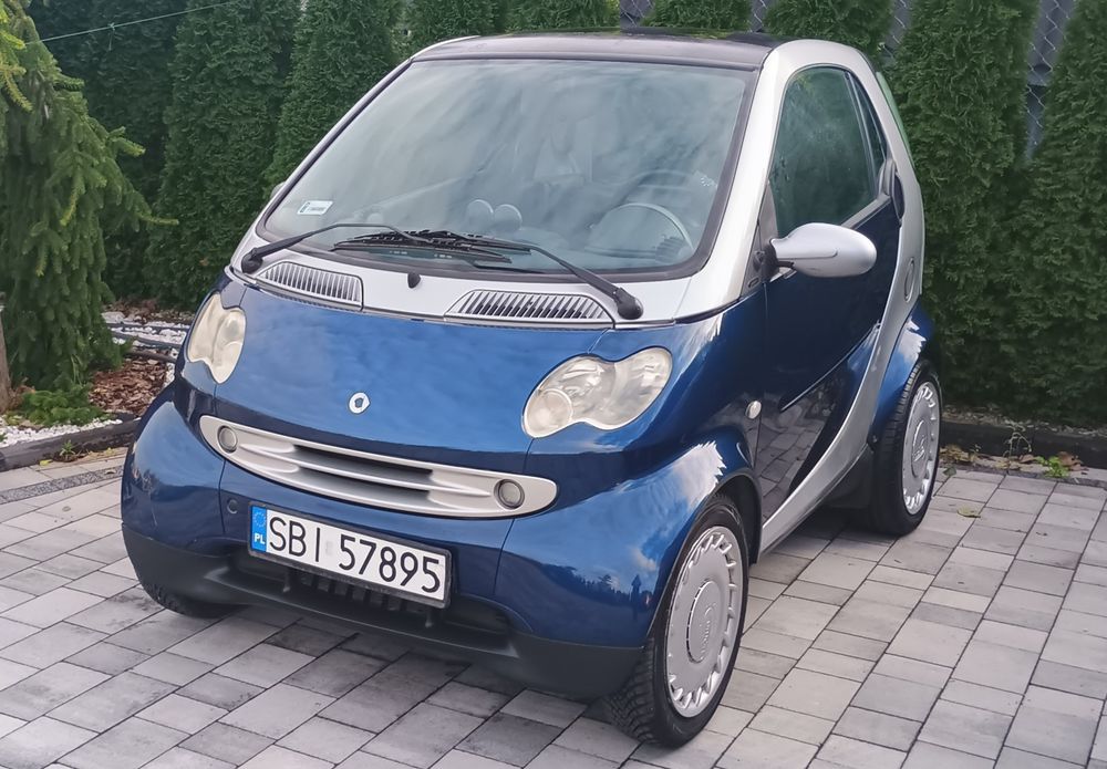 Smart Fortwo 0.8 CDI • Automat • Niebiesko-srebrny • Diesel • 2005