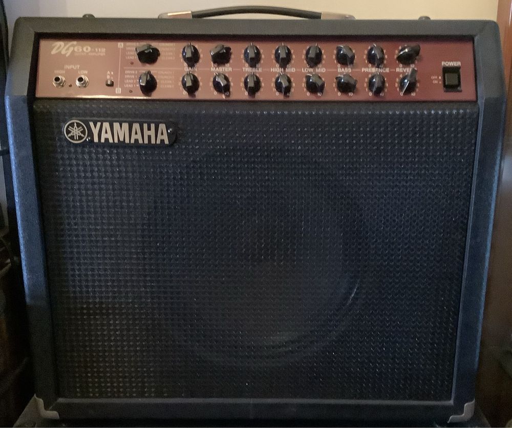 Amplificador guitarra Yamaha DG60-112