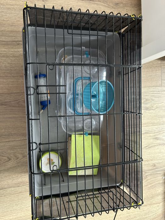 Klatka z wyposazeniem+ transporter