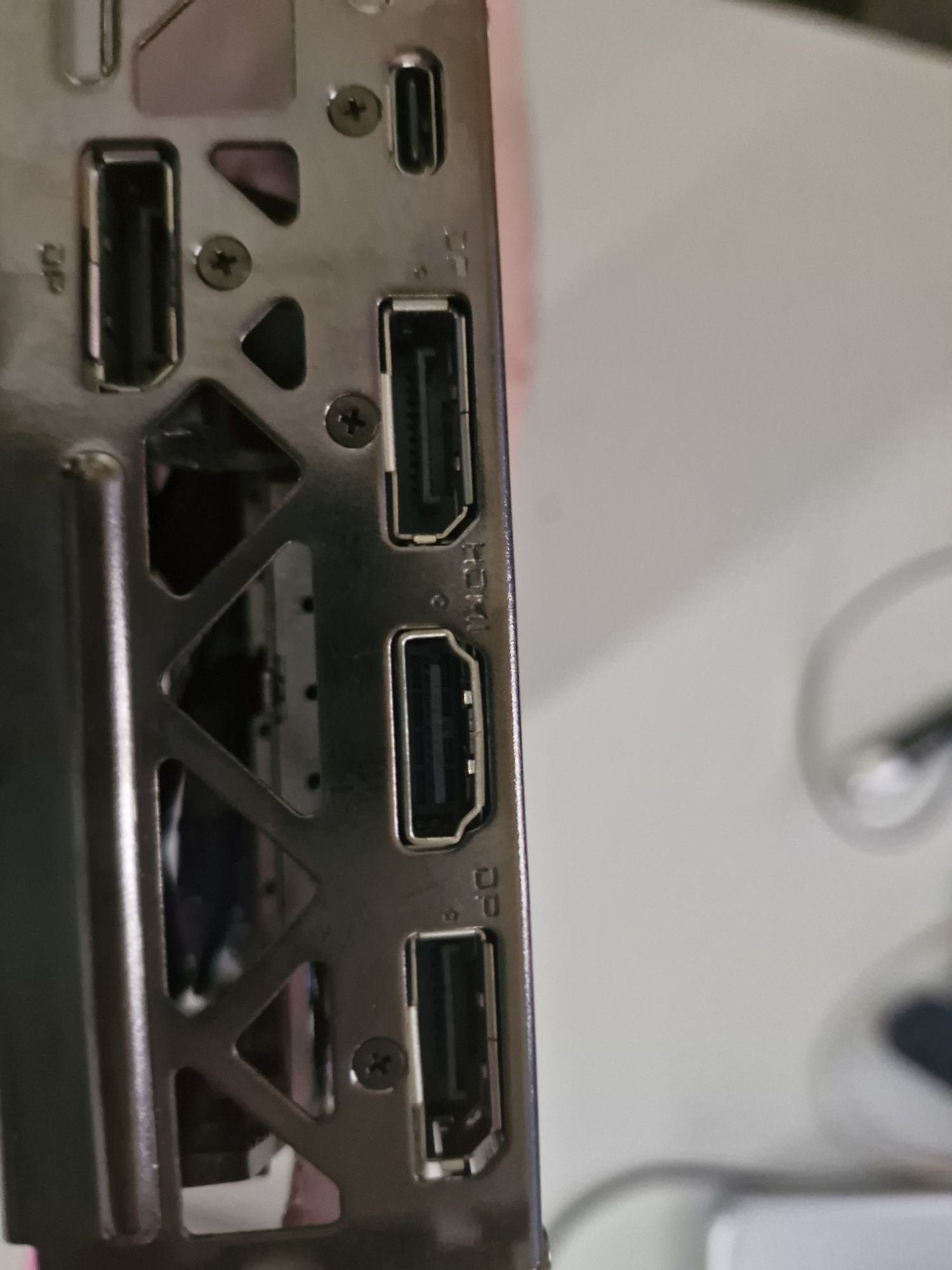 Продається відеокарта EVGA RTX 2070 8GB 256bit