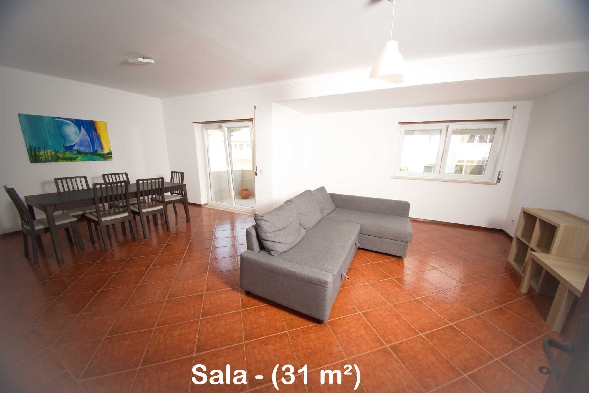 Excelente Apartamento T2 com 145 m2 - Caldas da Rainha