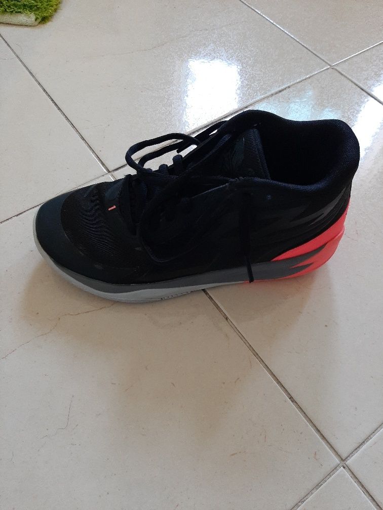 Sapatilhas Puma basquetebol 38,5