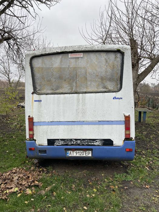 Автобус на ходу з документами