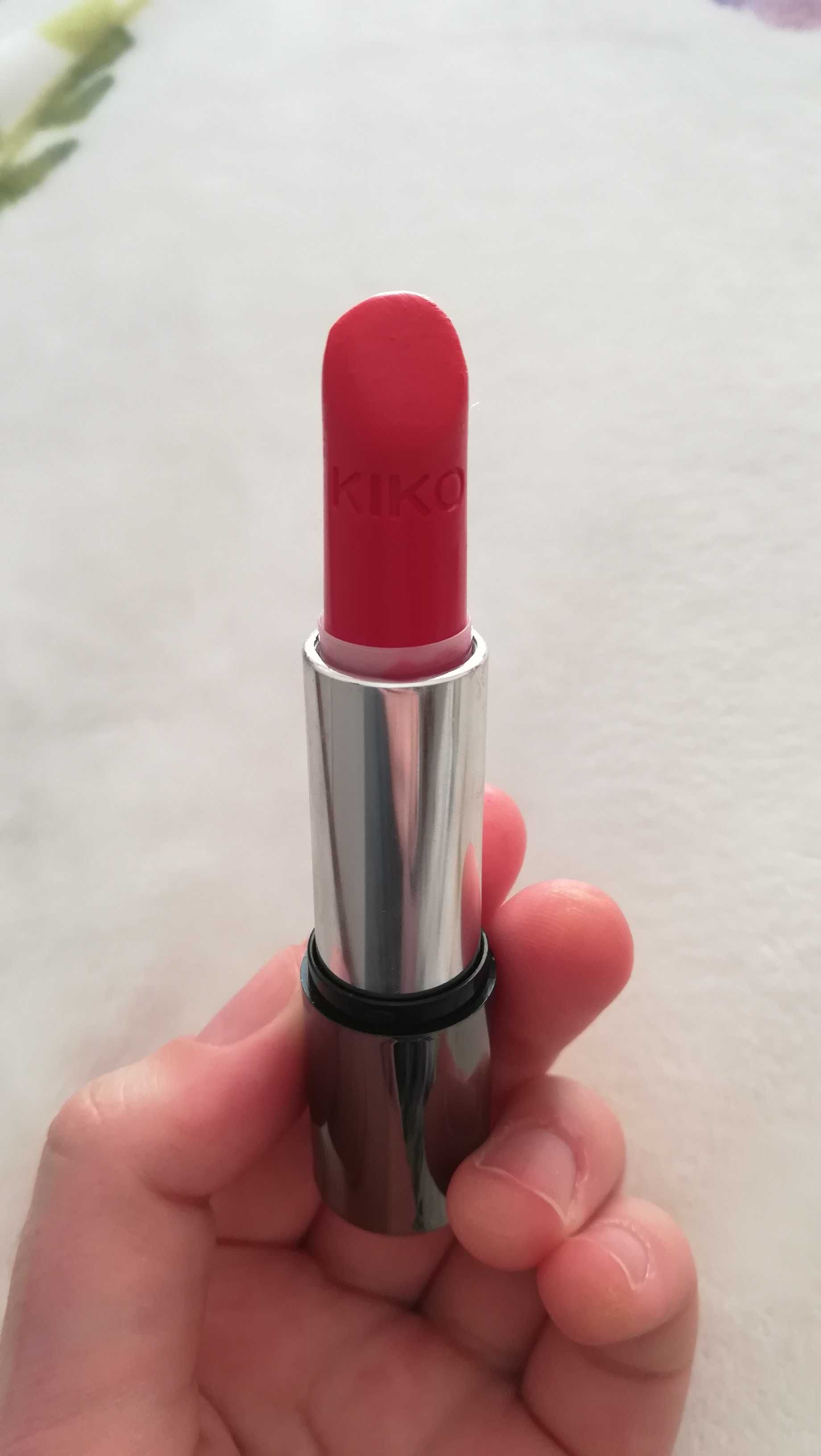 Batom Kiko Milano vermelho