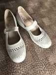 Buty damskie,zdrowotne r.40 dł.wkł.26,2 zapinane na rzep