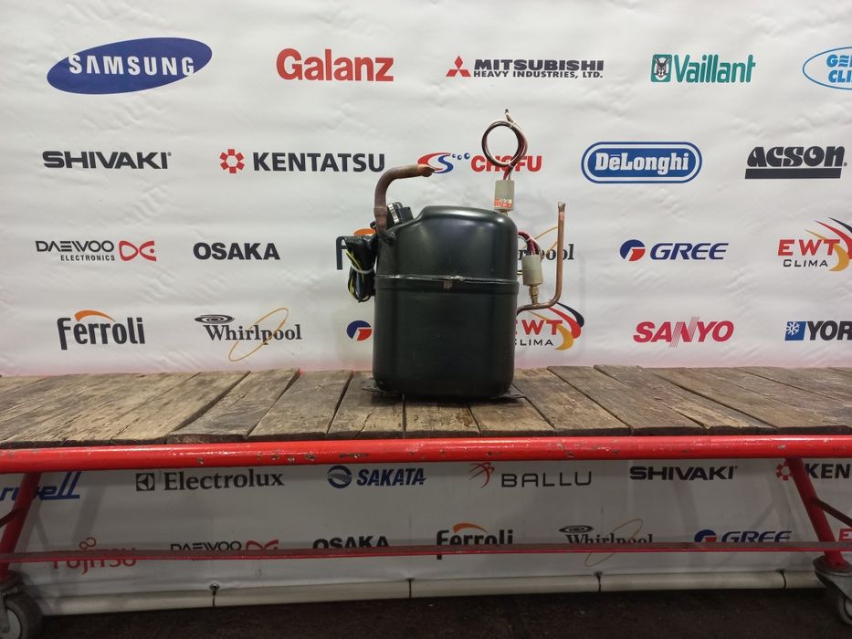 Компрессор Tecumseh AJ5518C