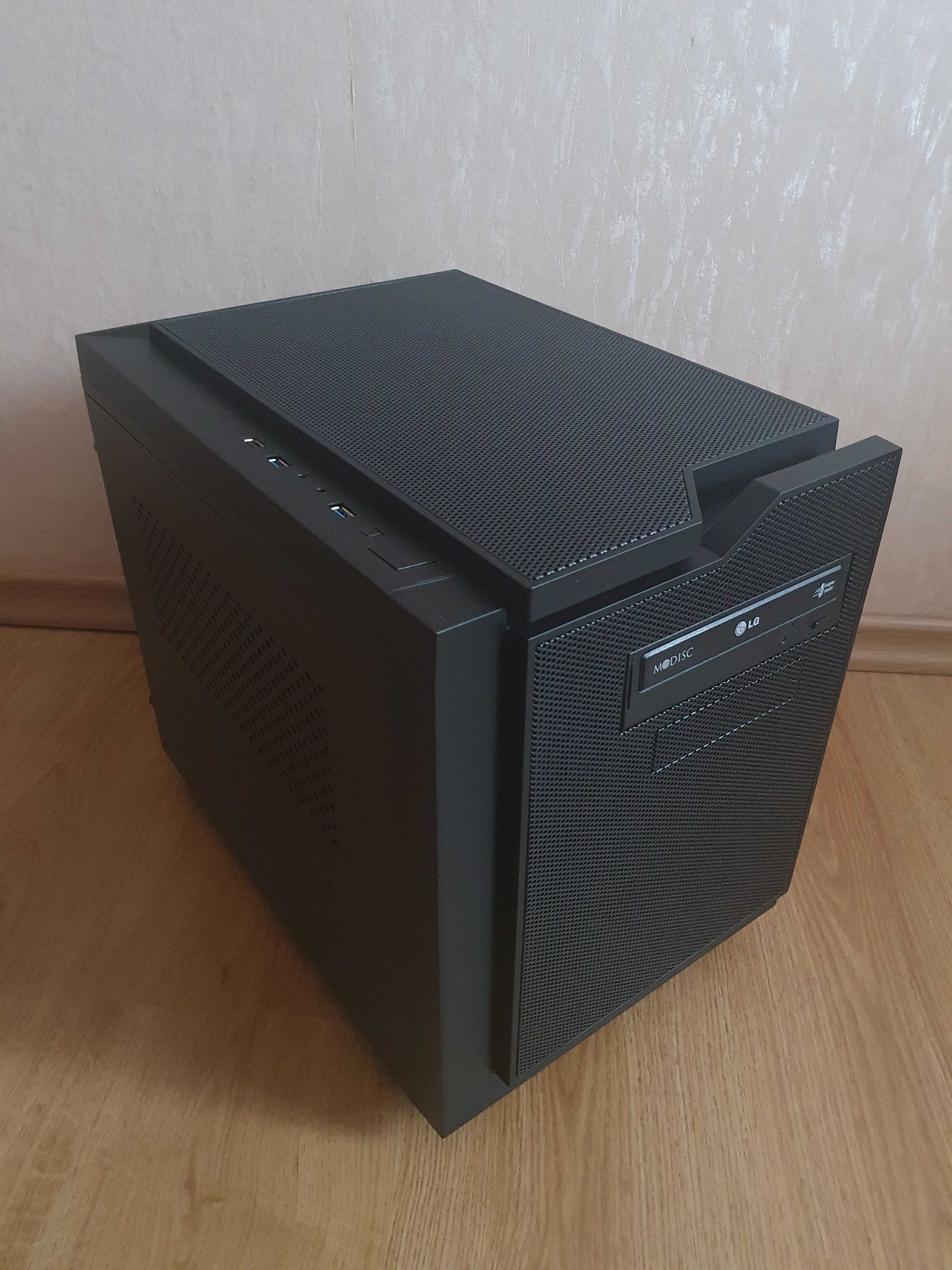 PC i7-11700/RX 6600 8 GB/32GB RAM/SSD 500GB