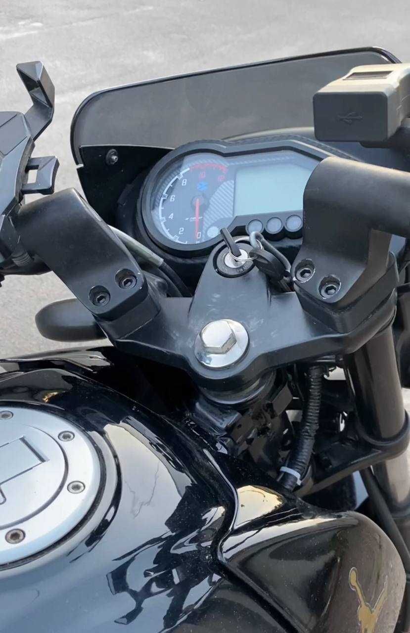 Проставки під кліпони для Bajaj Pulsar 180 (+25 мм)