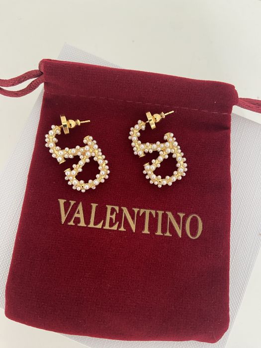 Brincos Valentino