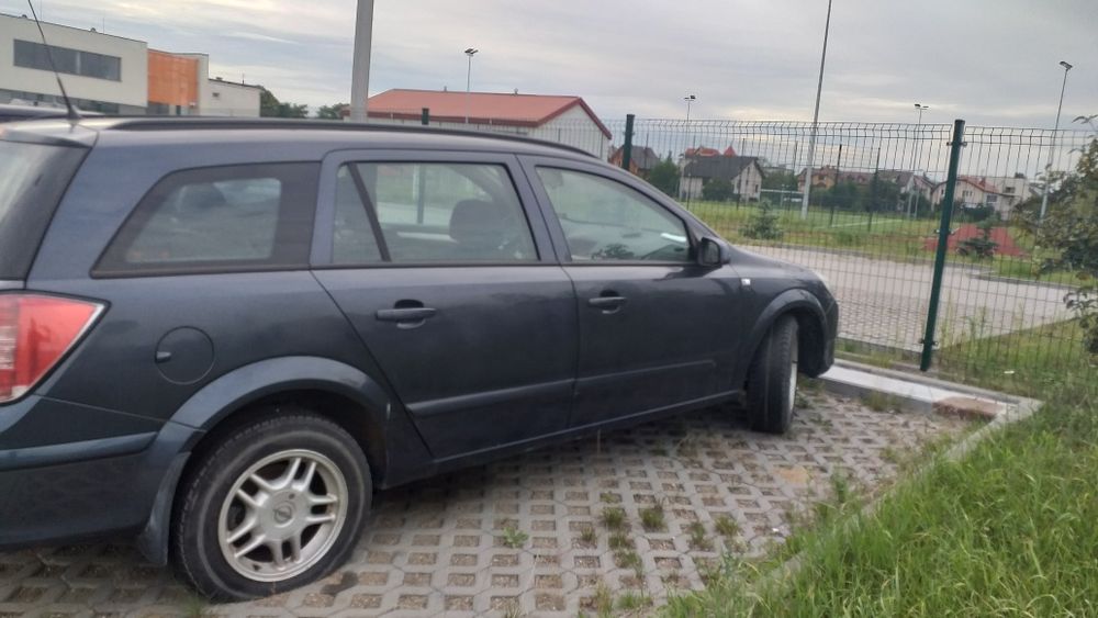 Opel astra H 1.9 cdti na części 2007r