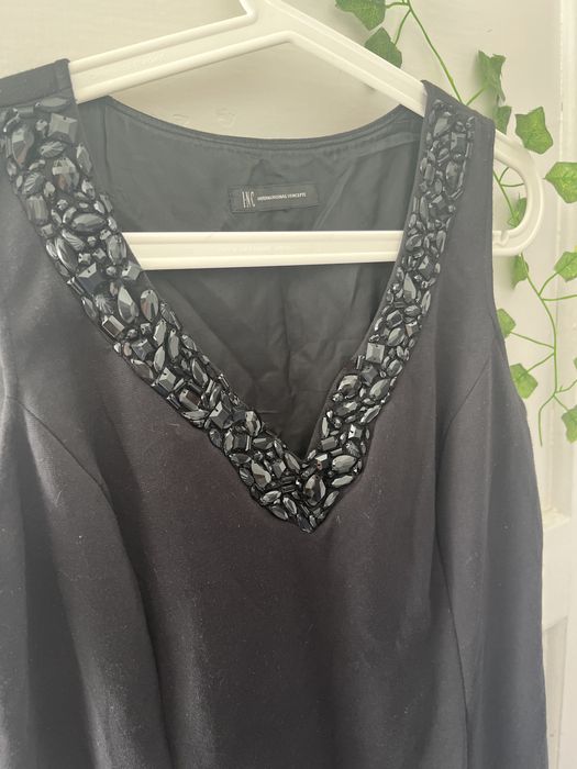 Sukienka czarna elegancka