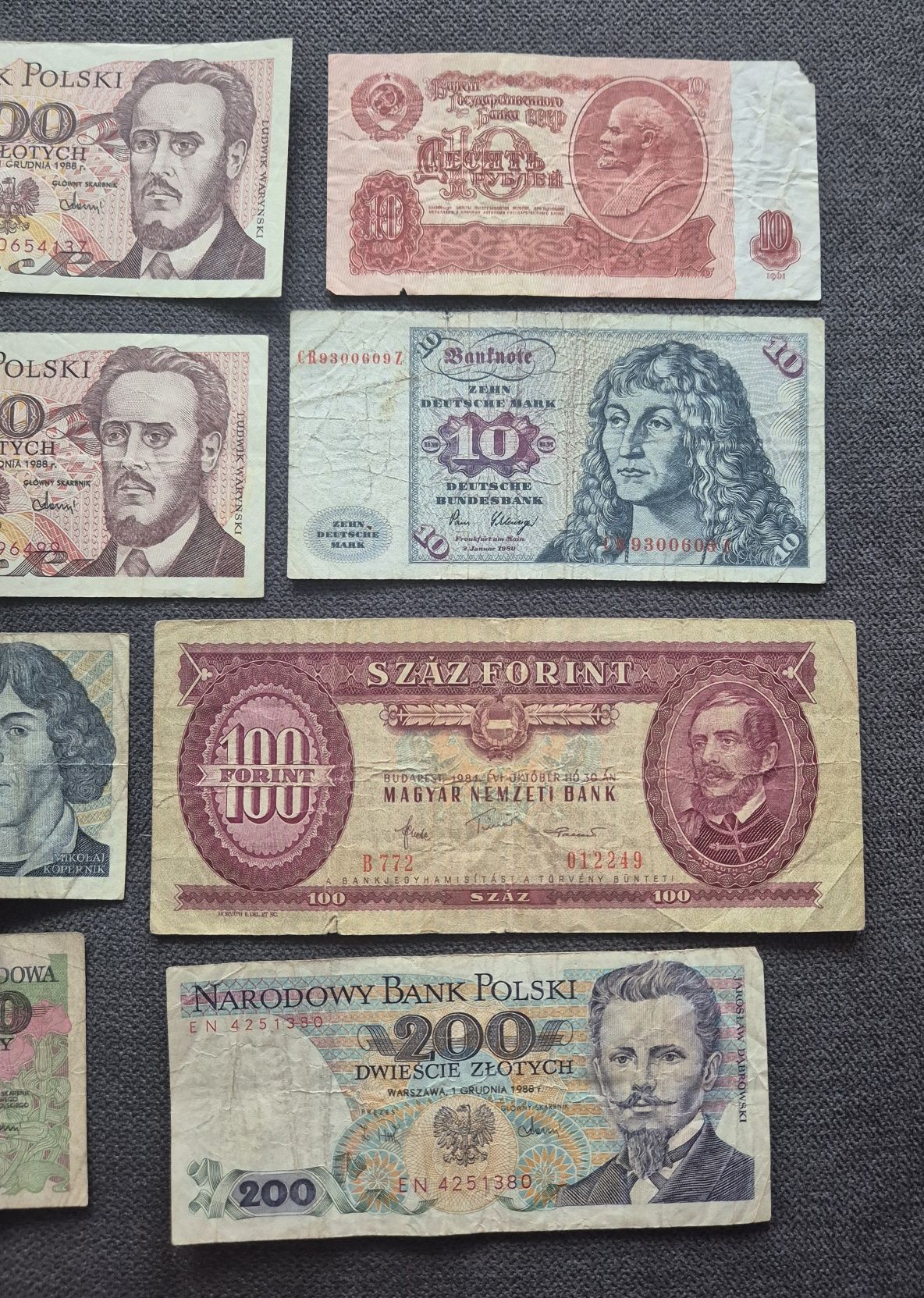 Zestaw banknotów kolekcjonerskich 11 sztuk