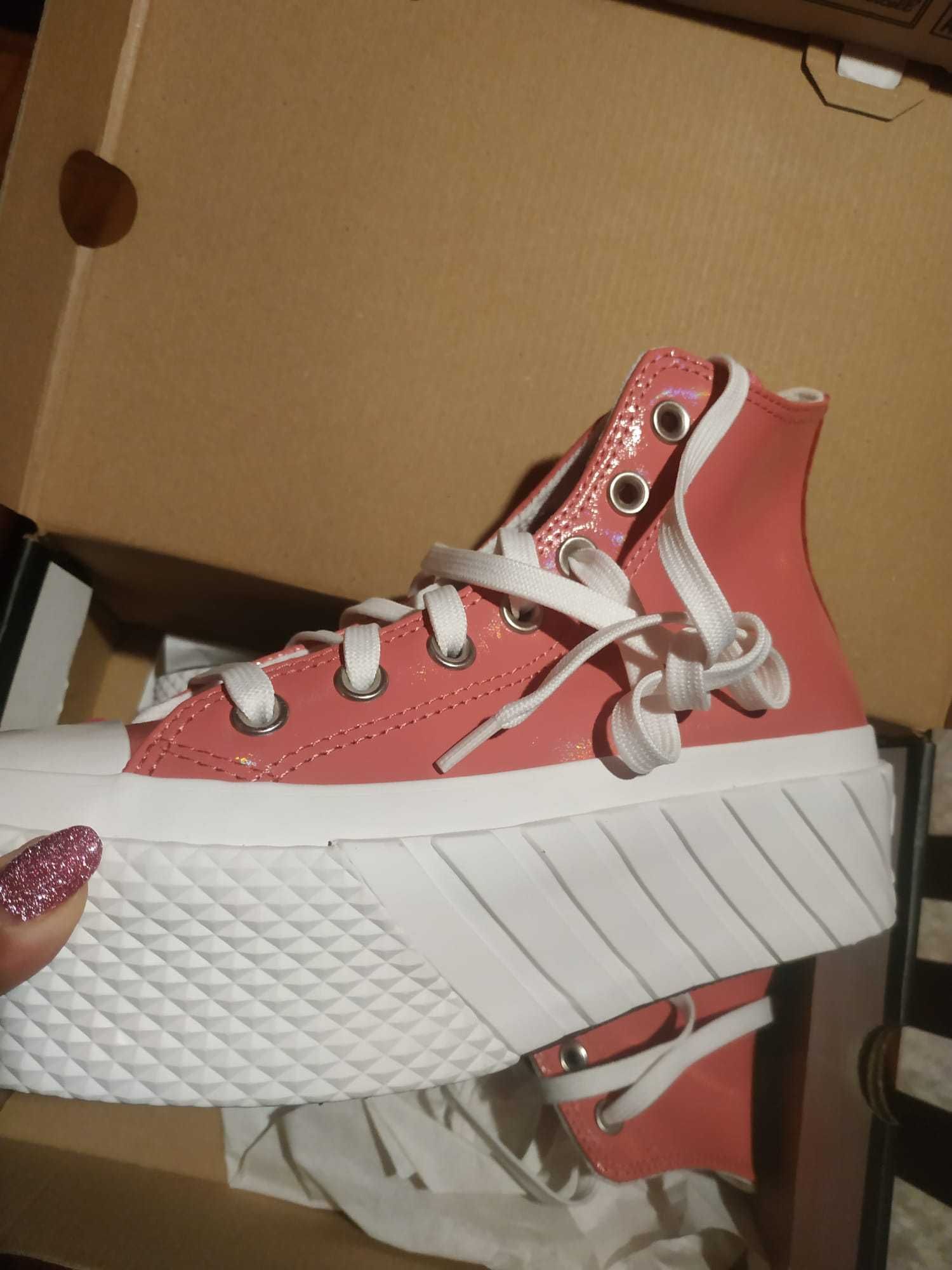 Sapatilhas Converse com Plataforma Novas - Rosa Brilhante