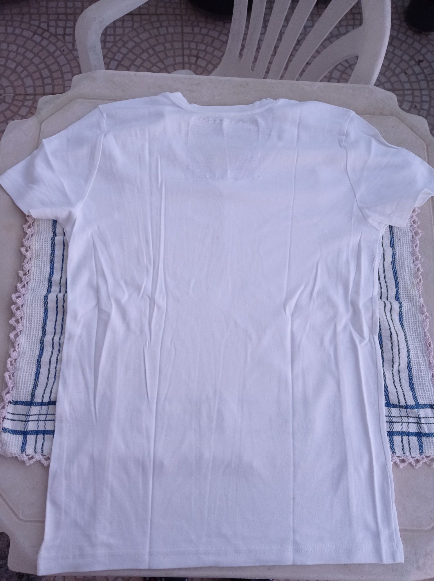 T-Shirt branca Zara