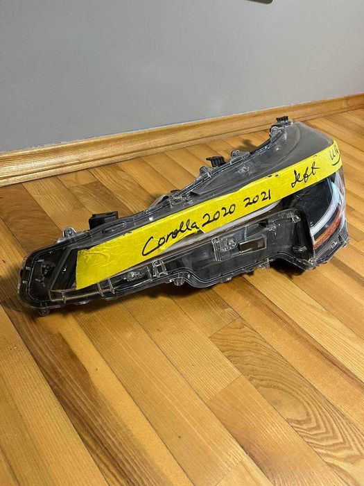 Фара Toyota Corolla 2020-2021 передня ліва