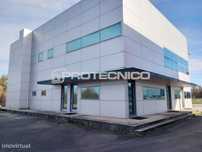 Edifício de Escritórios com frente para a EN1