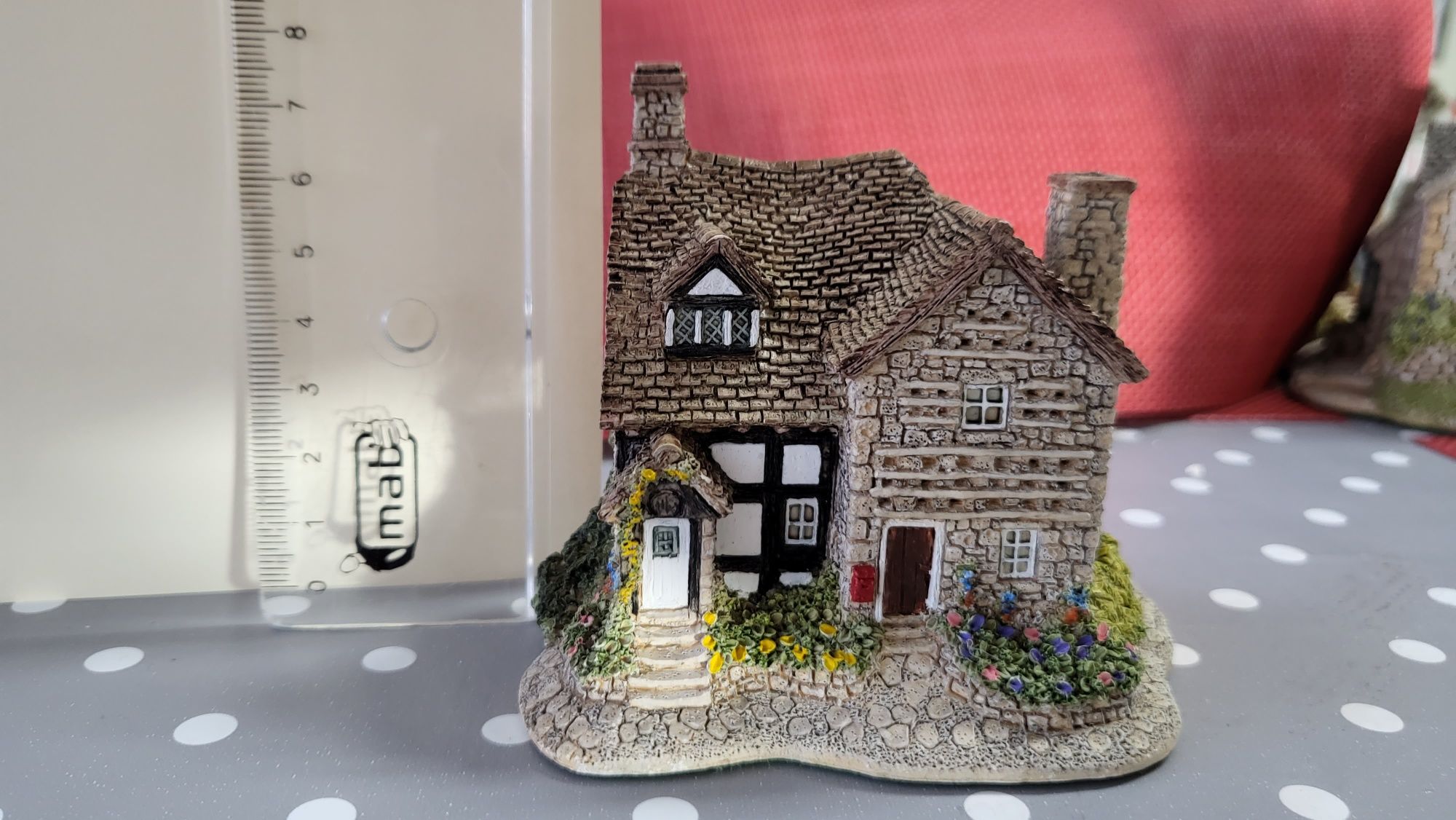 Lilliput Lane - Pear Tree House