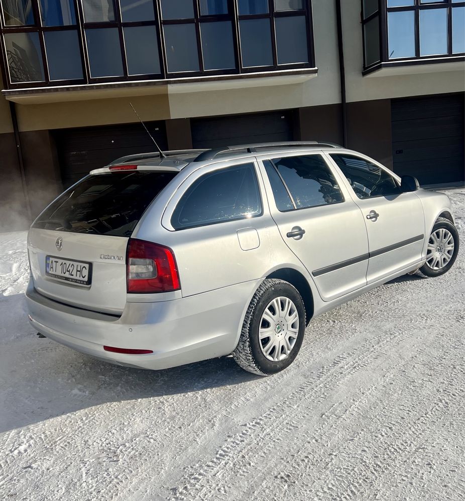 Шкода октавія 2009р АВТОМАТ. Skoda Octavia 1.9d