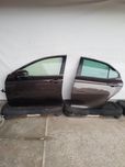 Двері ліва сторона на Toyota Camry 70 17-24 року в коричневому кольорі