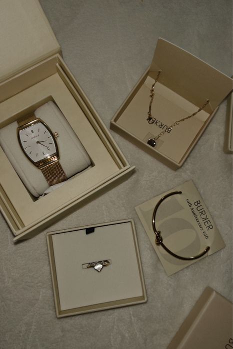 жіночий годинник burker