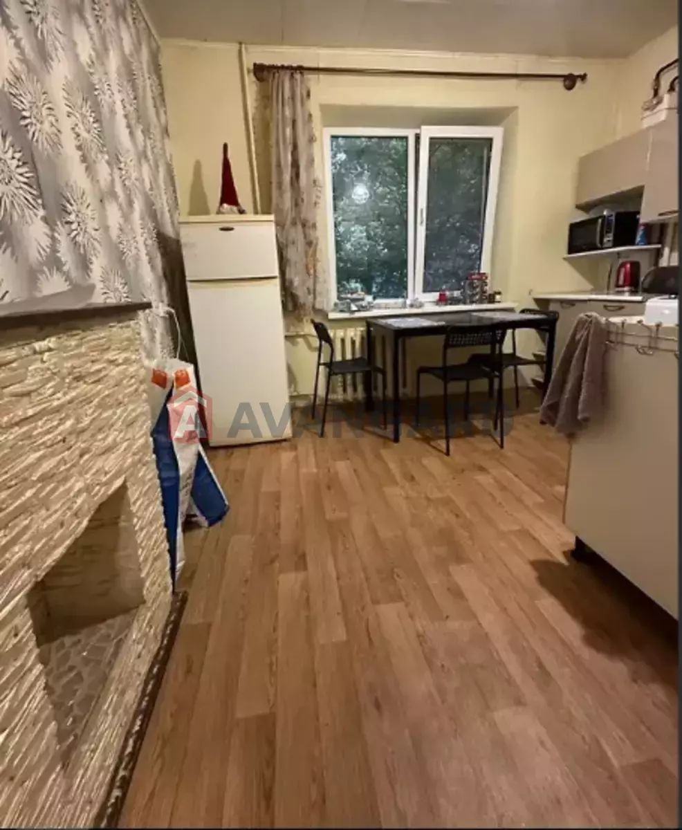 Продам 1 ком Тополь 3 Шевченковский район
