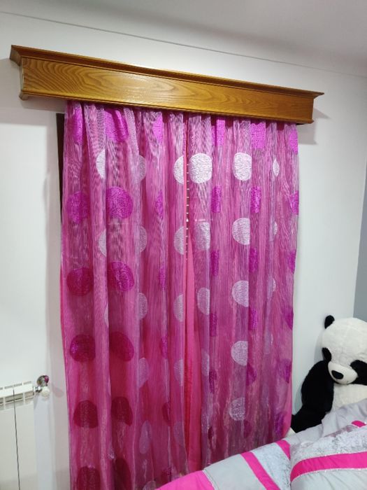 Varões com calhas para cortinados