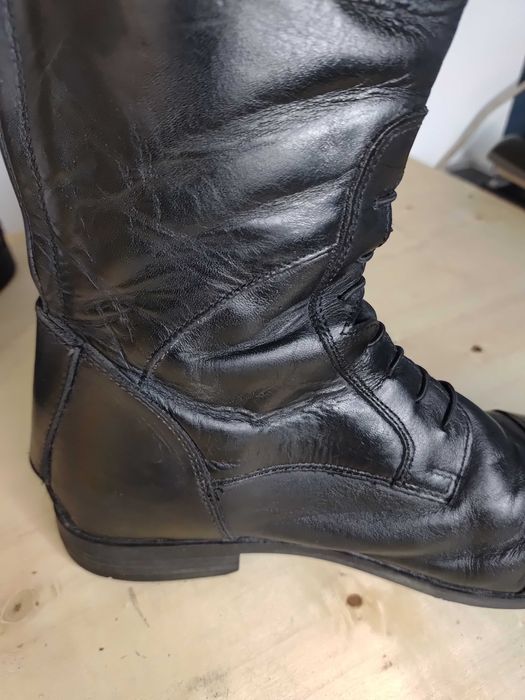 276.40. Oficerki Steeds Brasilia, roz: 40 Slim, łyd: 33cm, wys: 46,5cm