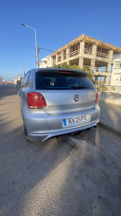 VW Polo 1.4 Look GTI (2010) - Teto de Abrir, Bem Estimado