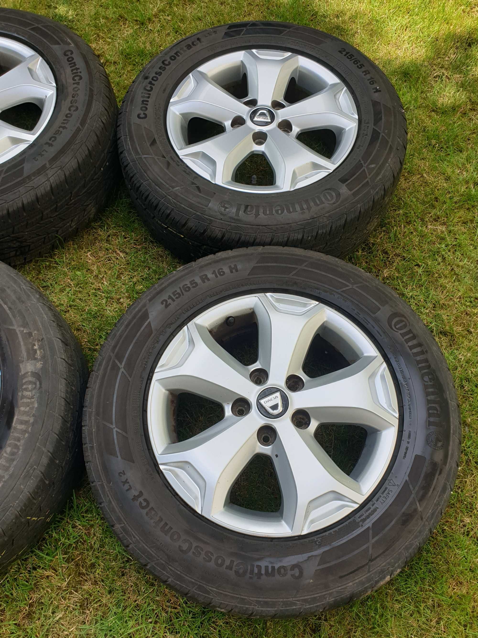 Felgi alufelgi koła Dacia Duster z oponami 16 cali 5x114,3