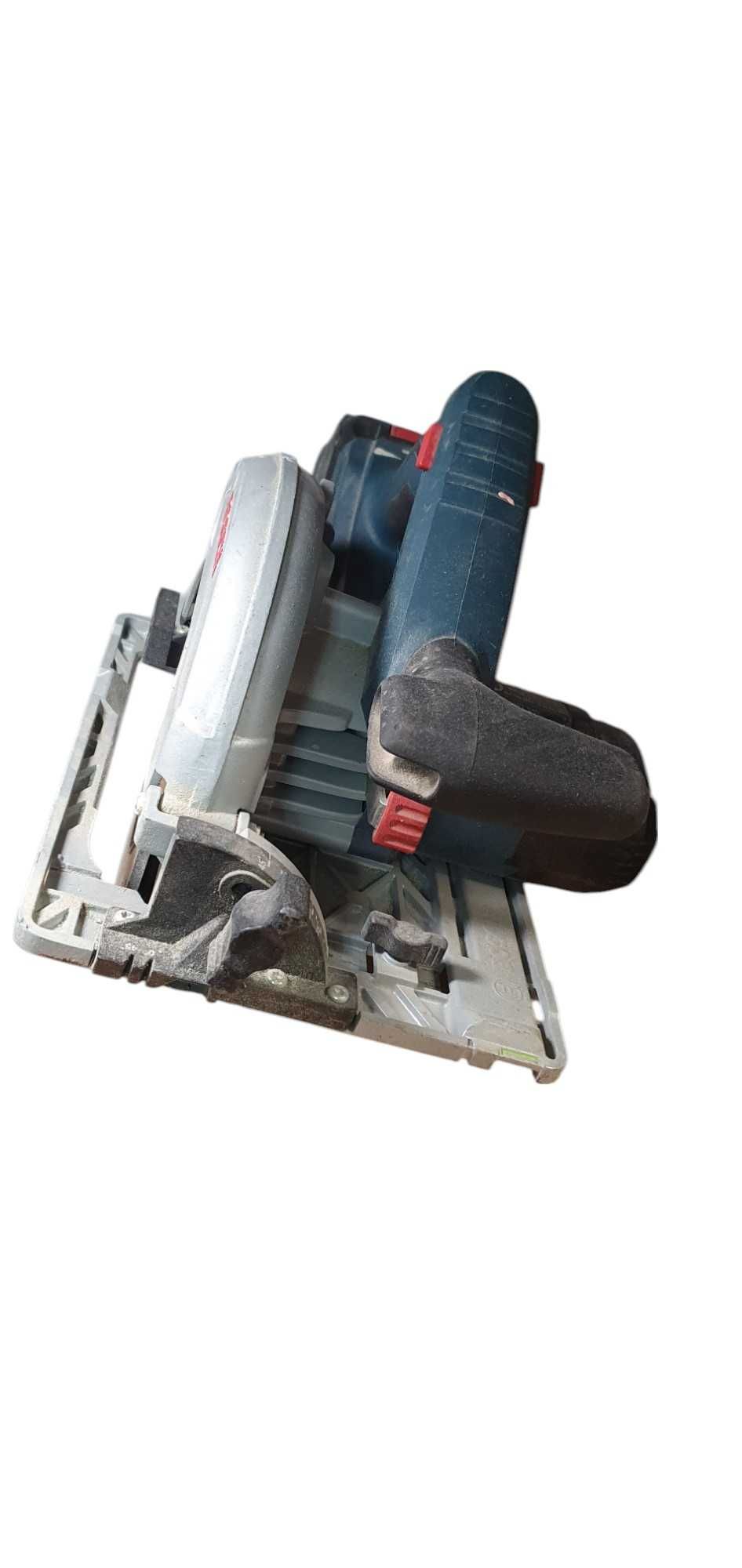 Pilarka Tarczowa GKS 18V-57G BOSCH ze stacja ładująca