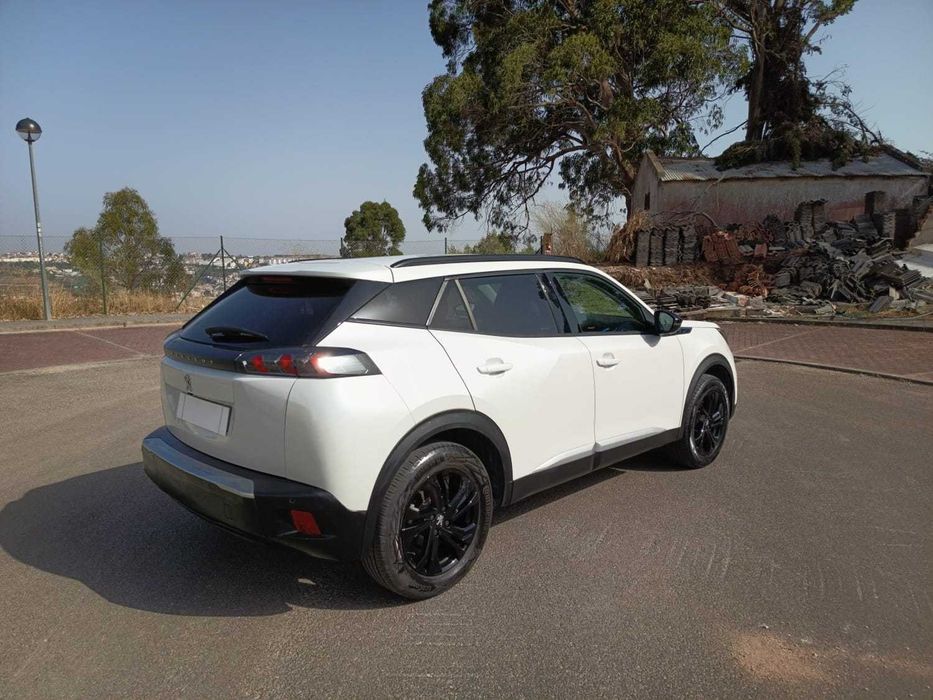 Peugeot E-2008 Allure