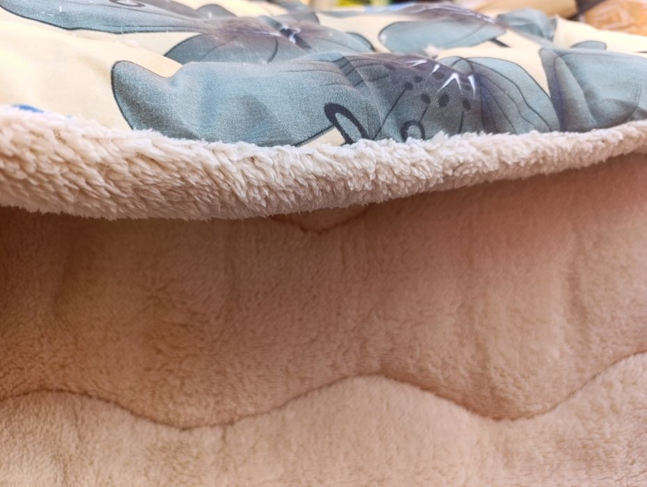 Зимові дуже теплі ковдри з відкритим хутром. Фірма: Мальва.