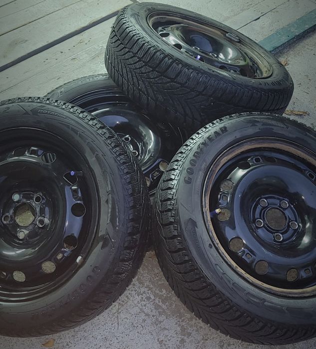 Колеса R15 на зимовій гумі Goodyear Ultragrip Ice2. 185/60/R15