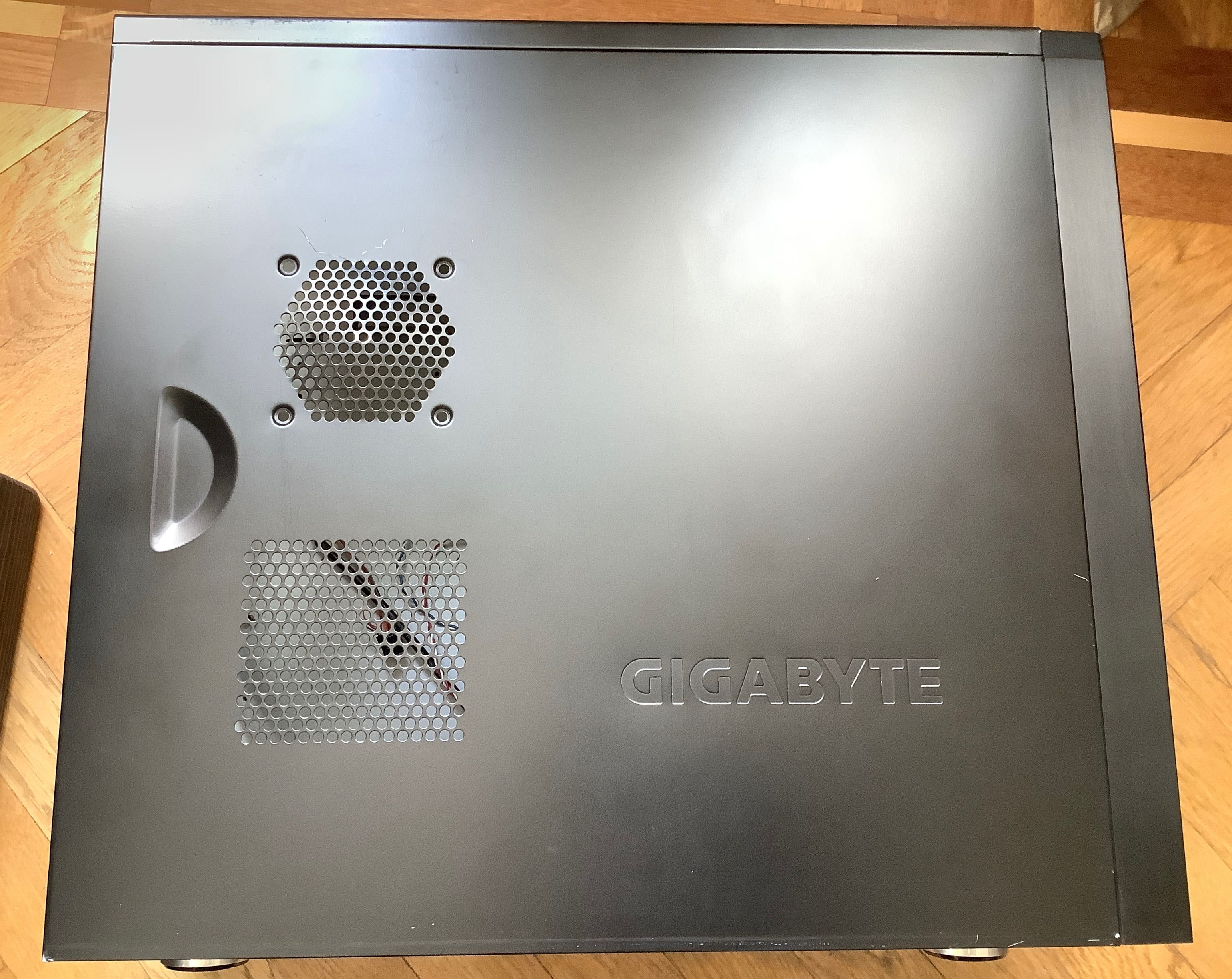 Компьютерный корпус Gigabyte Triton 180 ATX