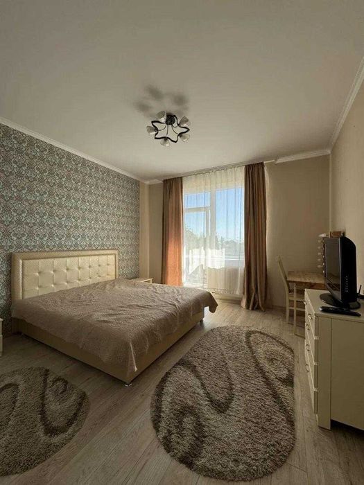 2к з великою кухнею