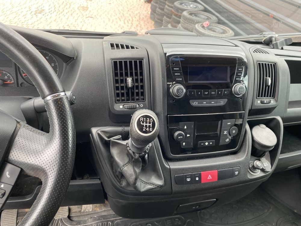 Peugeot Boxer stan bdb Vat 23