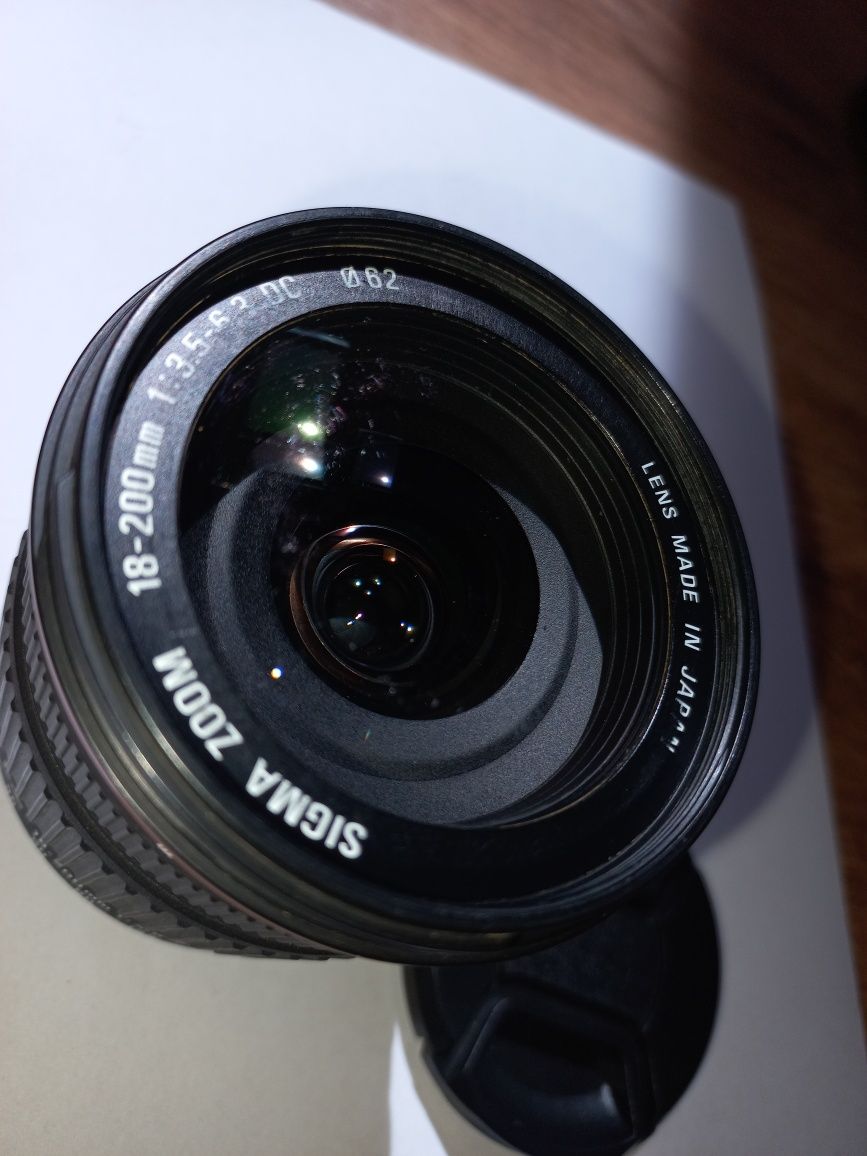 SIGMA DC 18-200 3.5-6.3 D