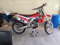 Moto cross em muito bom estado