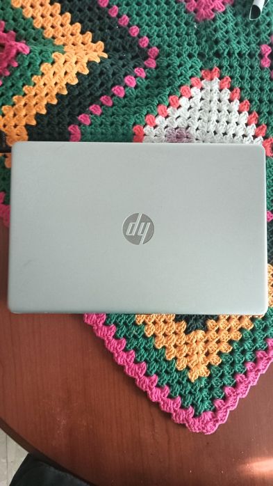 Computador portátil jp